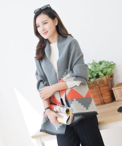 White Wool Knit Scarf