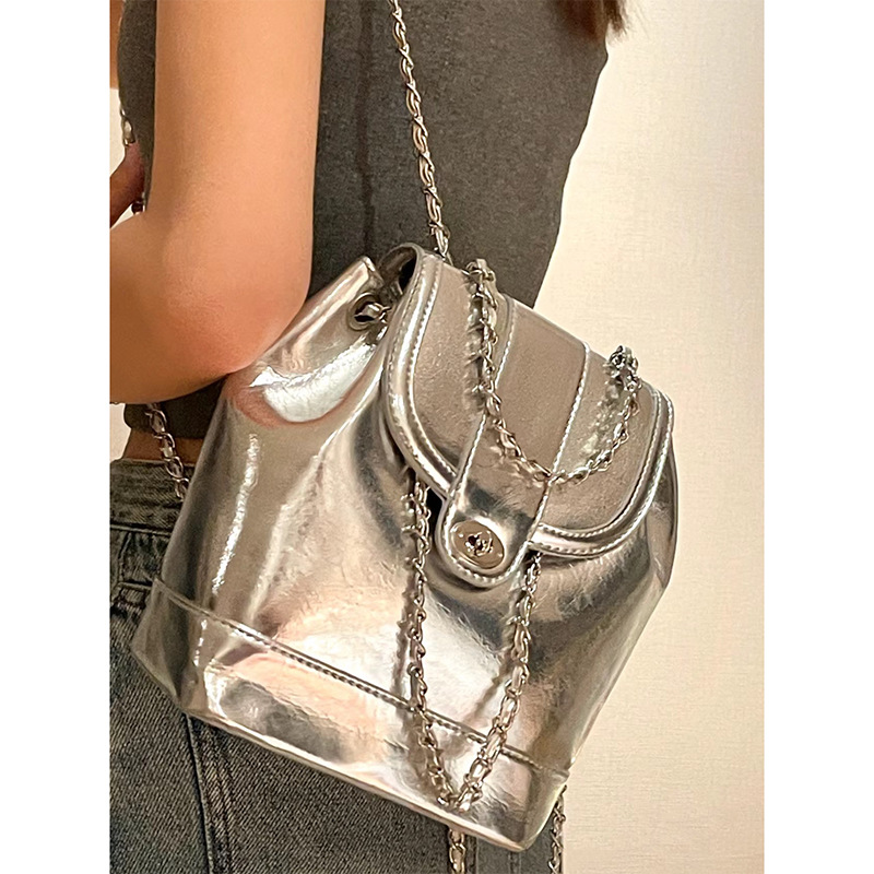 Ladies fashionable and durable shoulder bag