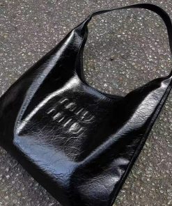 Hobo shoulder bag