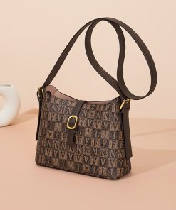 Women’s fashion outing bag