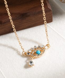 women’s pearl stitching necklace