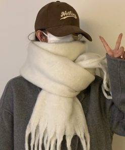 FD Cape-Latest Classic Style Wool Shawl 95% Wool Content