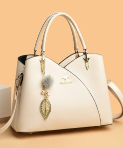 Women’s fashion outing bag