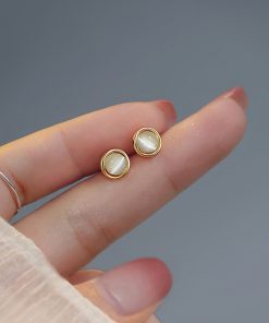 New glossy love earrings, advanced, simple and fashionable