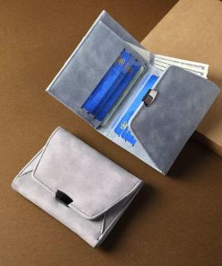 Ladies classic fashion handbag