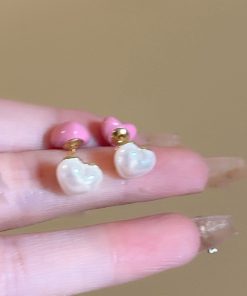 Retro Pearl Earrings