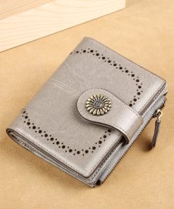 Women’s fashionable and versatile handbag