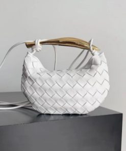 Women’s leather rhombus handbag