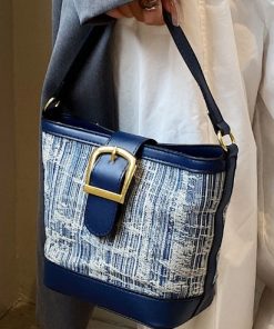 Women’s fashion outing bag