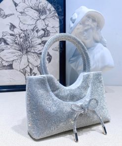 Women’s fashion outing bag